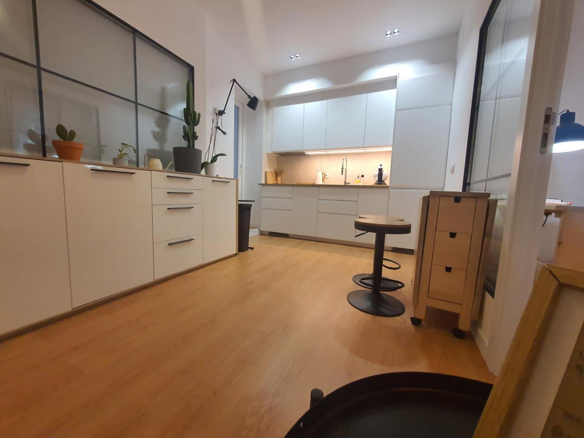 Rentadore Atocha Suites Мадрид Экстерьер фото
