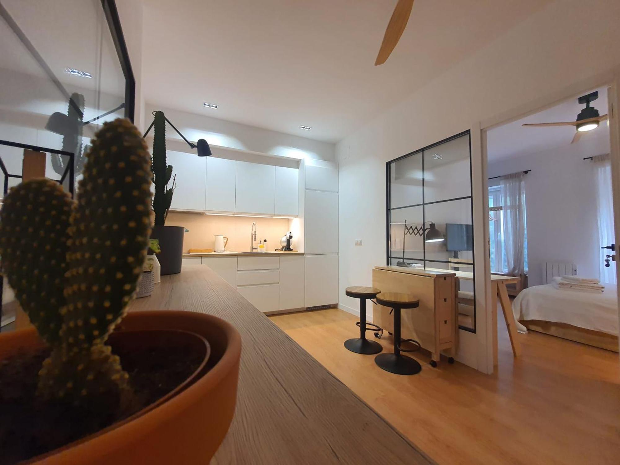 Rentadore Atocha Suites Мадрид Экстерьер фото